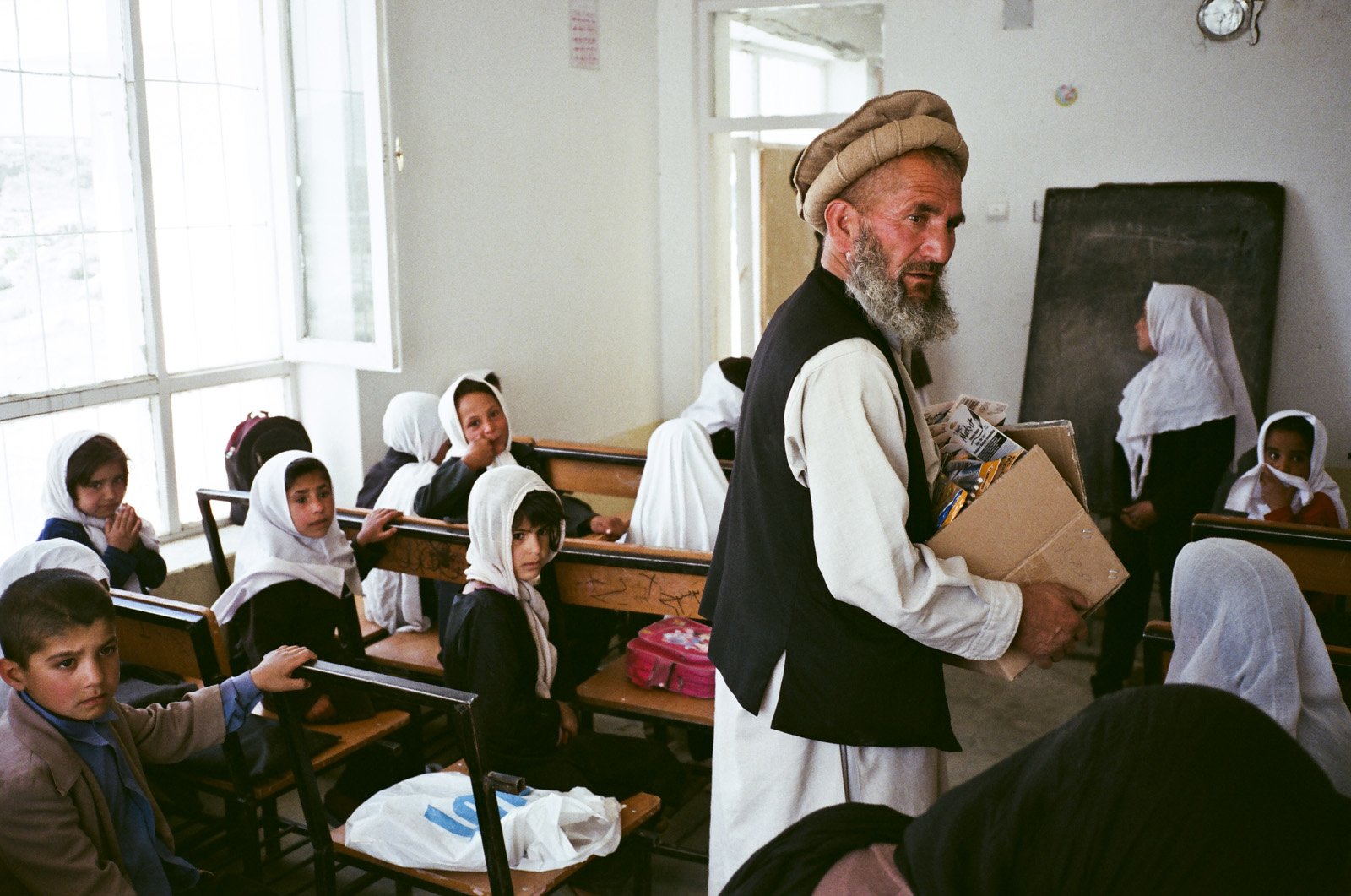 Photo extraite du projet "Yearbook Afghanistan" / © Ruvan Wijesooriya 