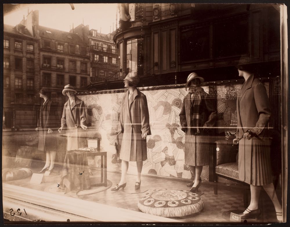 Au Bon Marché, 1926-27, © Eugène Atget / George Eastman House 