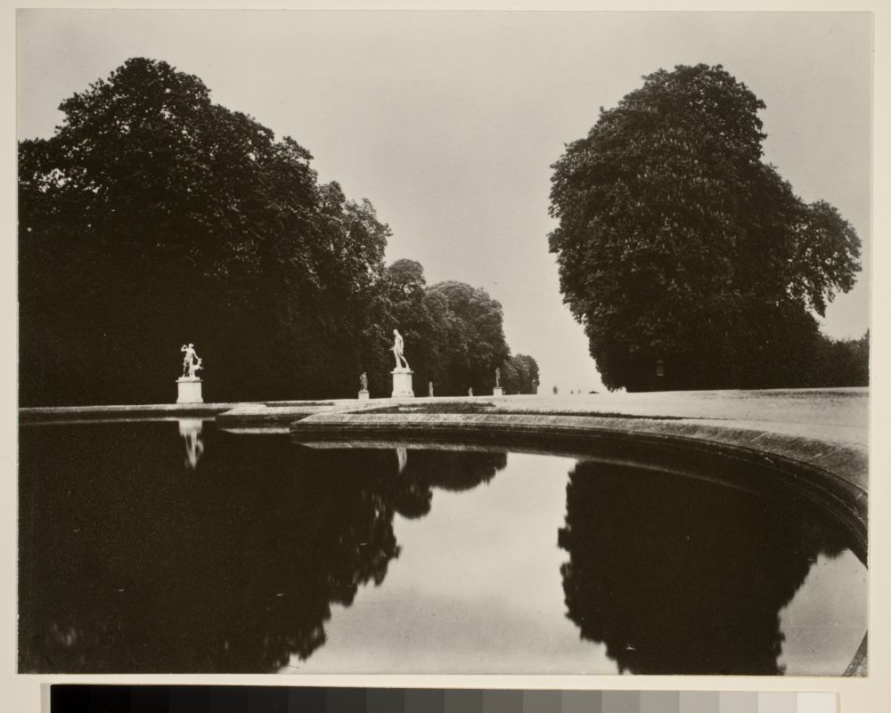 Parc de Saint-Cloud, 1915-19, © Eugène Atget / George Eastman House 