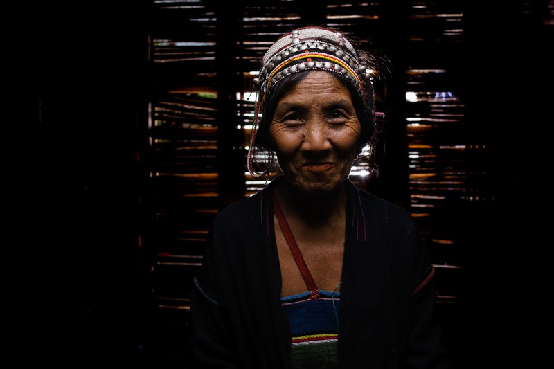 femme-laos-remi-chapeaublanc-6