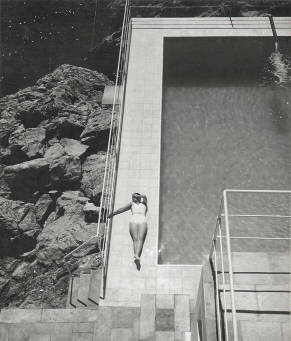 Jean Moral, Juliette au bord de la piscine, Villa de Reynaldo Luza, Formentor, Majorque, Baléares, 1933