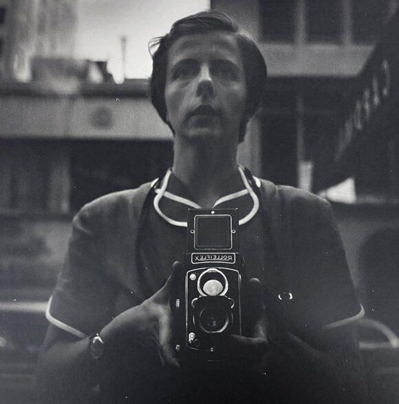 © Estate of Vivian Maier / Courtesy Maloof Collection;Howard Greenberg Gallery, New York & Les Douches la Galerie, Paris