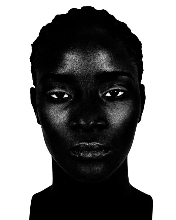 Valérie Belin, Trois portraits de femmes noires sur fond blanc / © BnF - Département des Estampes et de la photographie © Adagp, Paris, [2020]