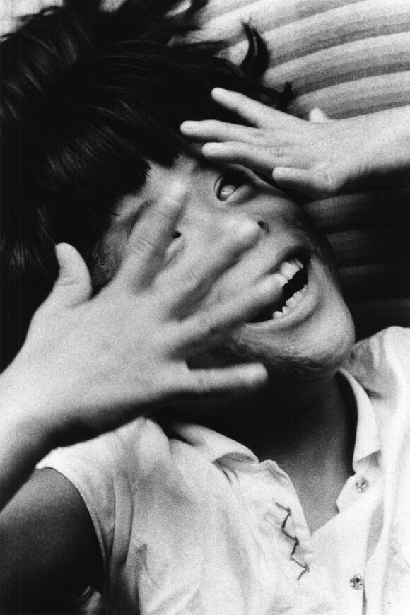 Enfant aveugle photographie de la série Hiroshima, 1957 © Ken Domon Museum of Photography