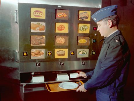 [Matthieu Nicol] et les archives culinaires surréalistes de l’armée américaine