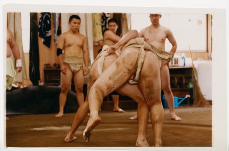 Rising Giants : Le sumo sublimé par Ruggiero Cafagna