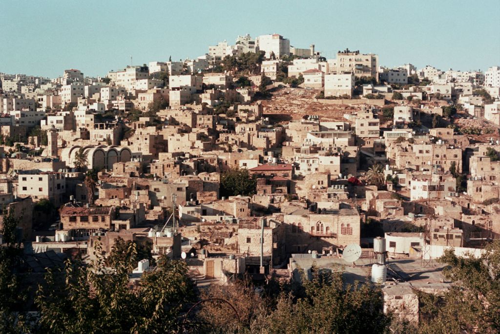 La ville de Tel Rumeida, à Hébron vue de loin