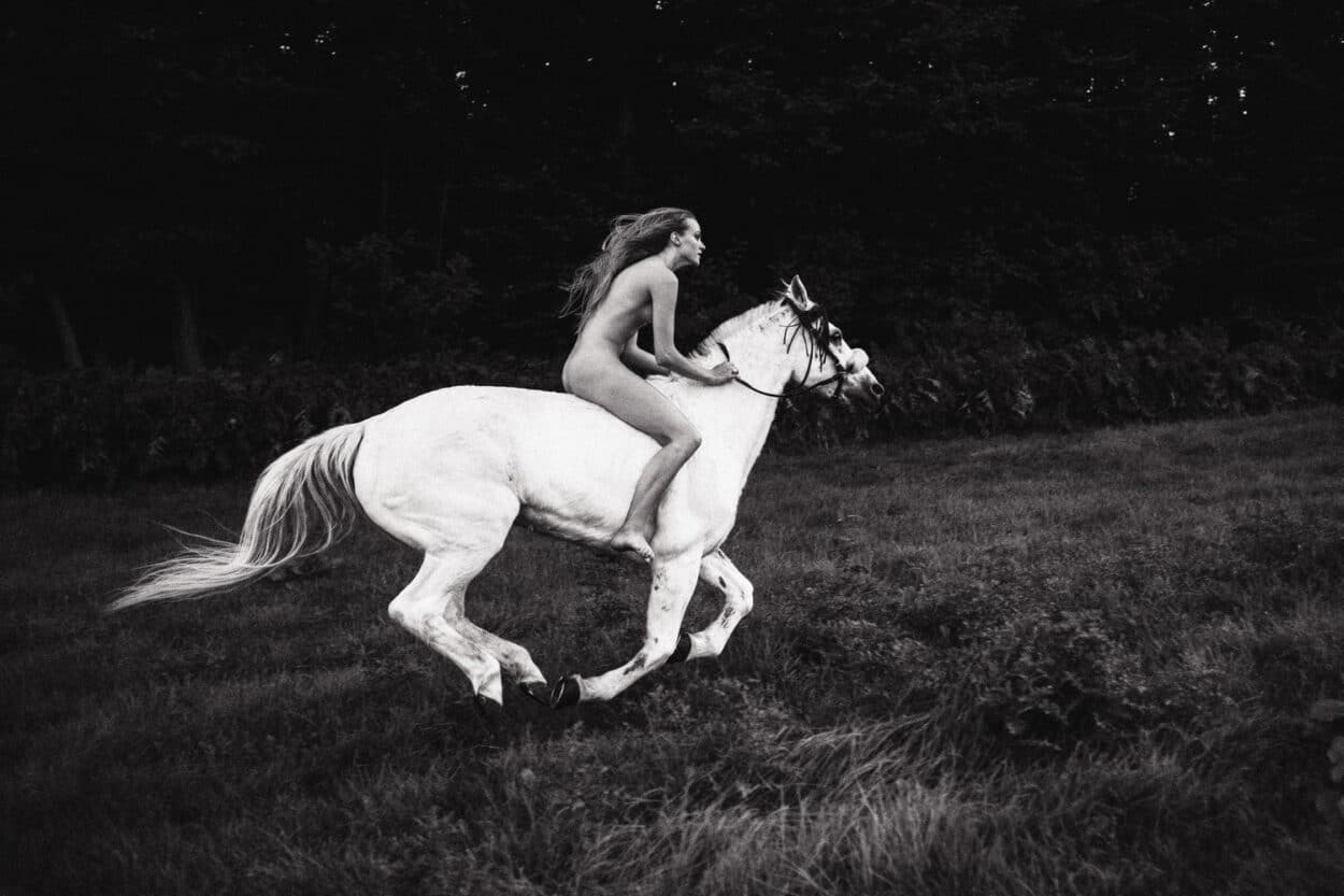 Naked horseback riding and Johnny Cash: Maud Chalard's Chinese portrait